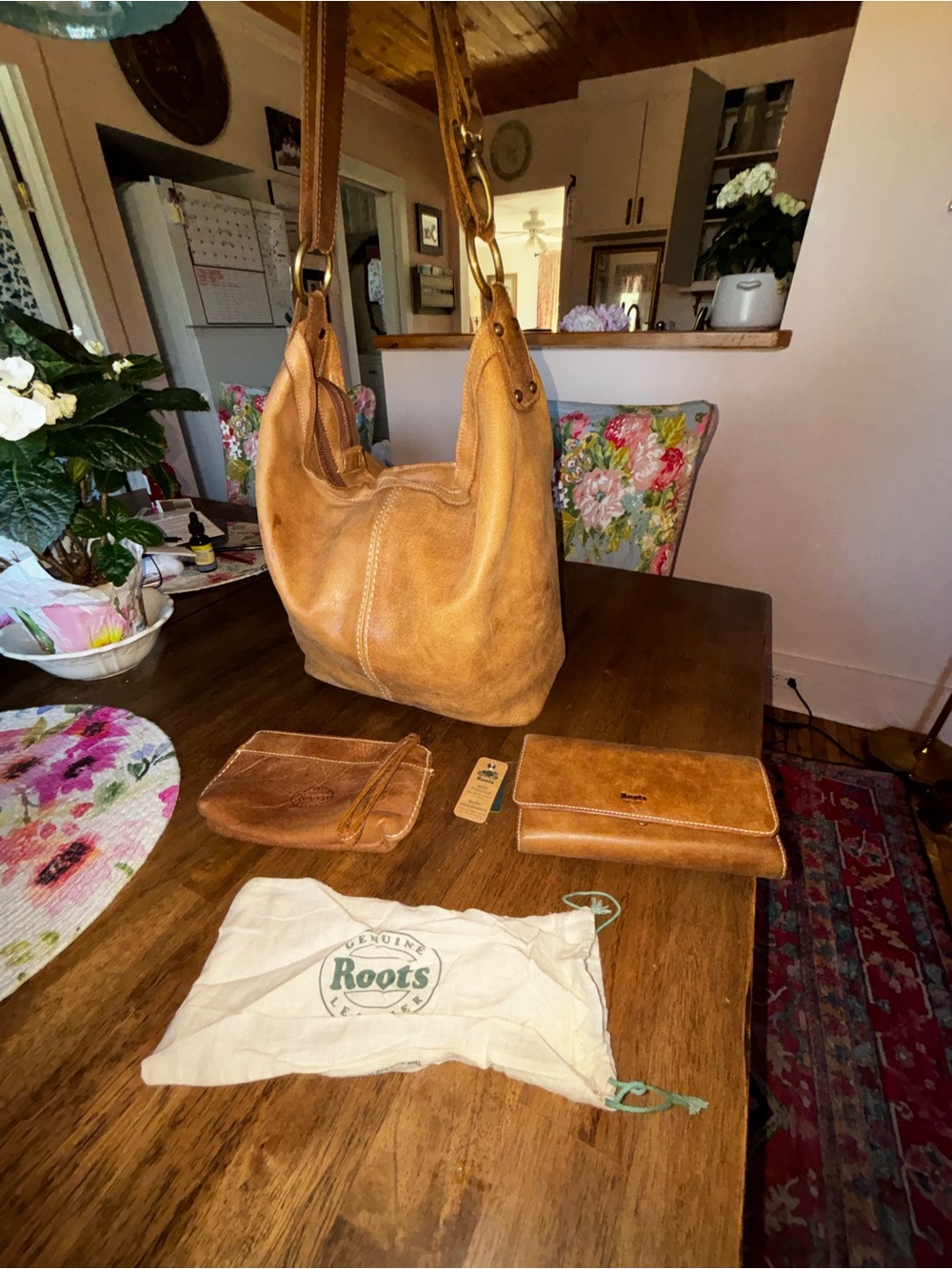Roots XL hobo bag & XL wallet in Africa brown